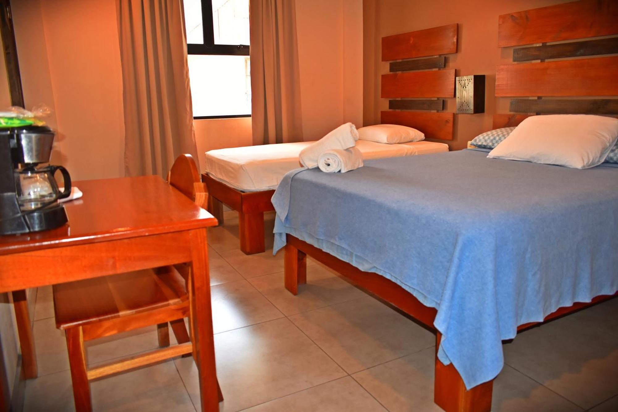 Hotel Cabinas Midey Пунтаренас Екстериор снимка